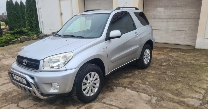 Toyota RAV4 cena 26900 przebieg: 219000, rok produkcji 2004 z Kłecko małe 191